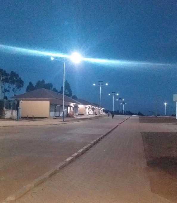 遂宁市非洲科特迪瓦太阳能路灯工程